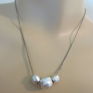 Silver Chain Link 3 Pearl Pebble Necklace